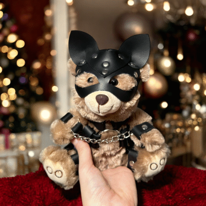 Miś prezentowy w masce BDSM z opakowaniem