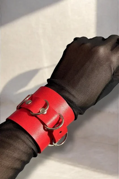 Szeroka bransoletka z półkółkami z eko skóry